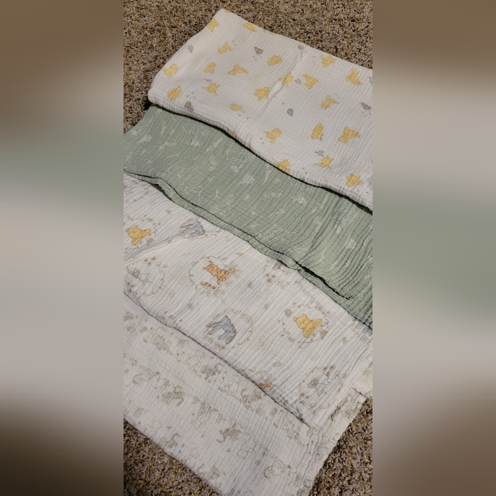 Aden and Anais set of 4 Disenys Pooh Bear muslin blankets